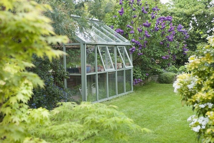 Want A Greenhouse Window Here S What You Need To Know Eco Home Zone   Greenhouse Window Main 828x552 